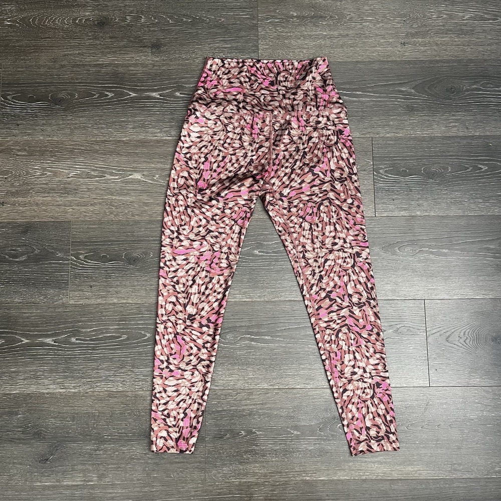 Beyond‎ Yoga Electric Cheetah High Rise Leggings Medium Gym Yoga Athleisure